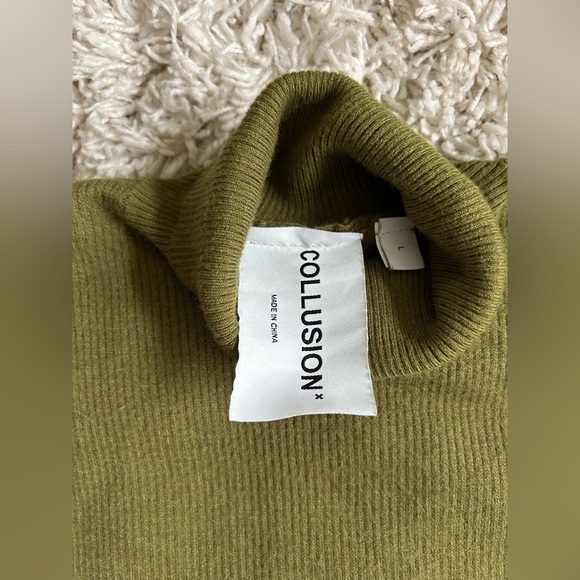 COLLUSION turtle neck - Picture 2 of 3